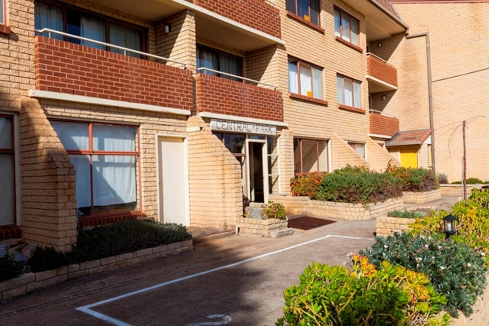 Central Park 4 - Centre of Jindabyne