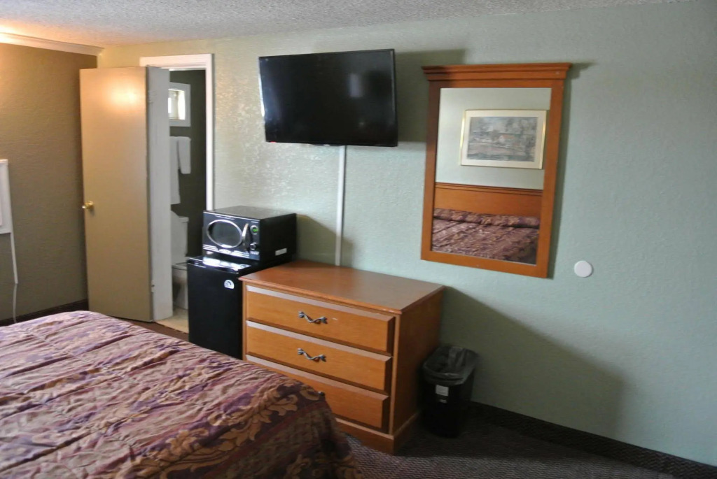 Budget Inn
