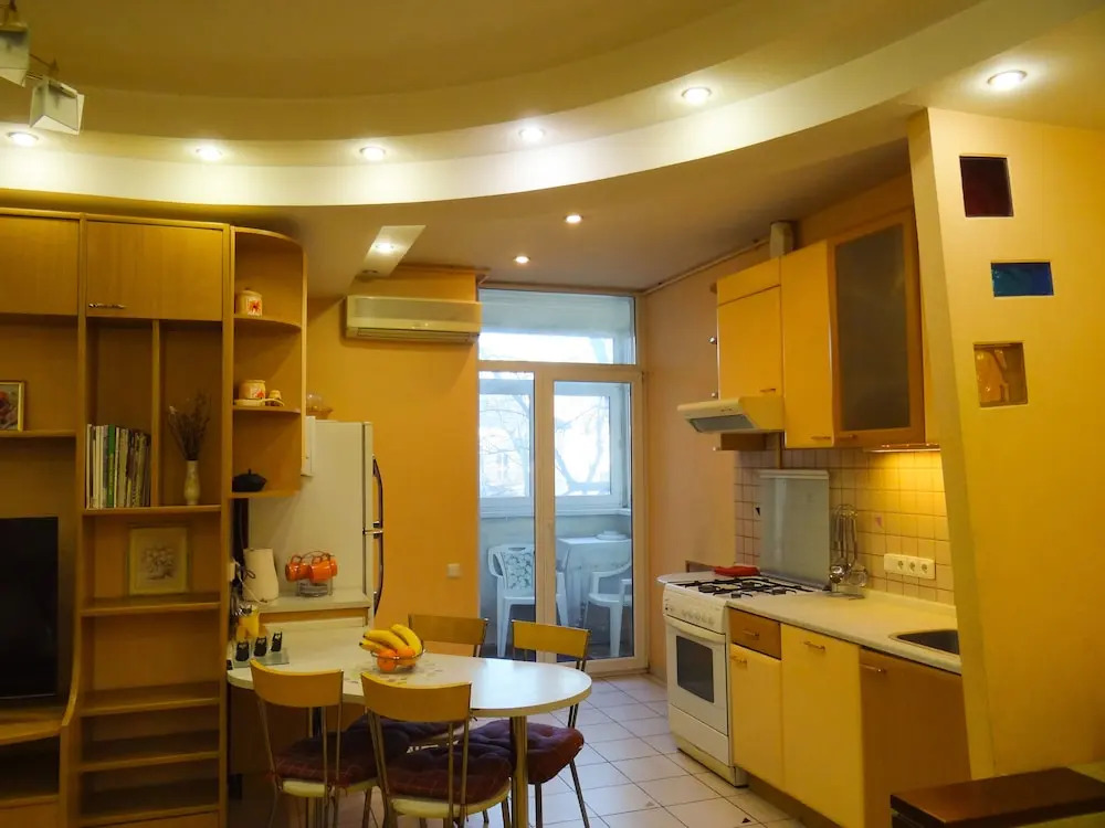 Просторные ап-ты KyivHome на Крещатике