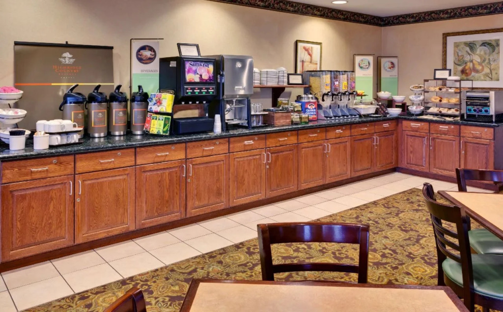 Country Inn & Suites by Radisson, Queensbury - Lake George , NY