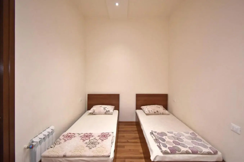 Tumanyan street 3 bedroom Deluxe apartment with Large Balcony TM662