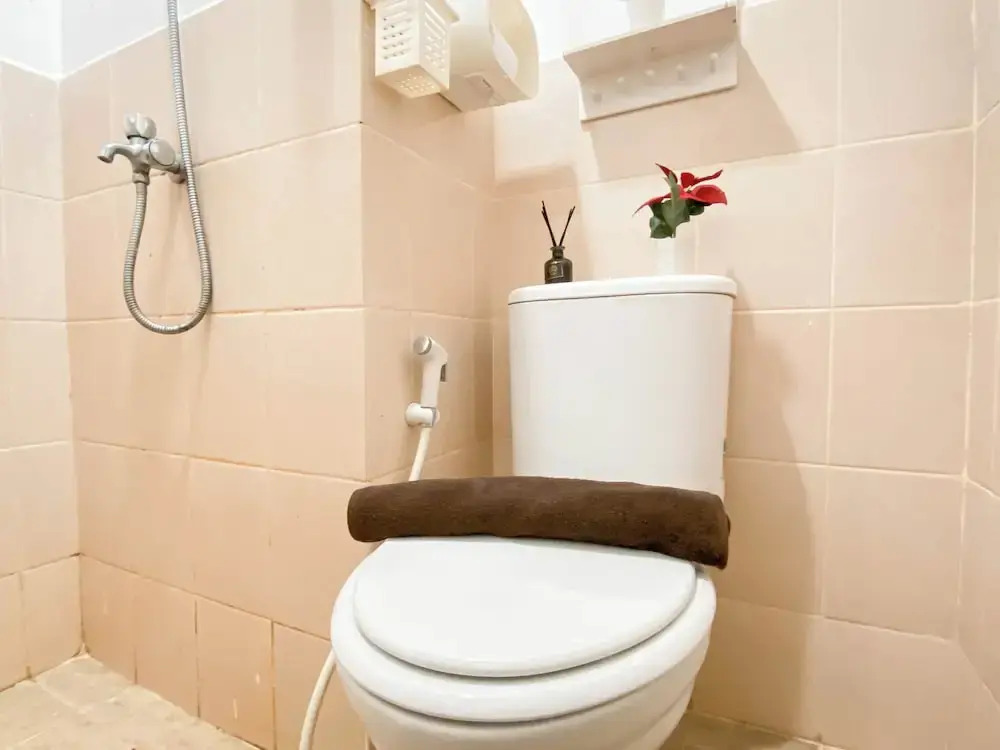 Cream Tone 2Br At Podomoro Golf View Apartement