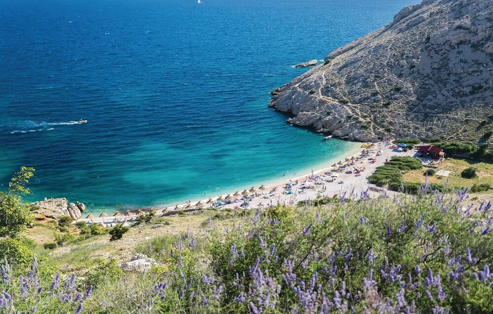 Stunning Apartment in Stara Baska With Wifi and 2 Bedrooms