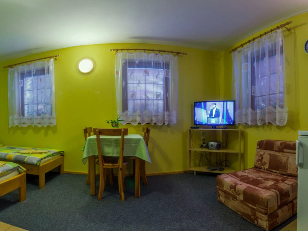 Ada Apartments