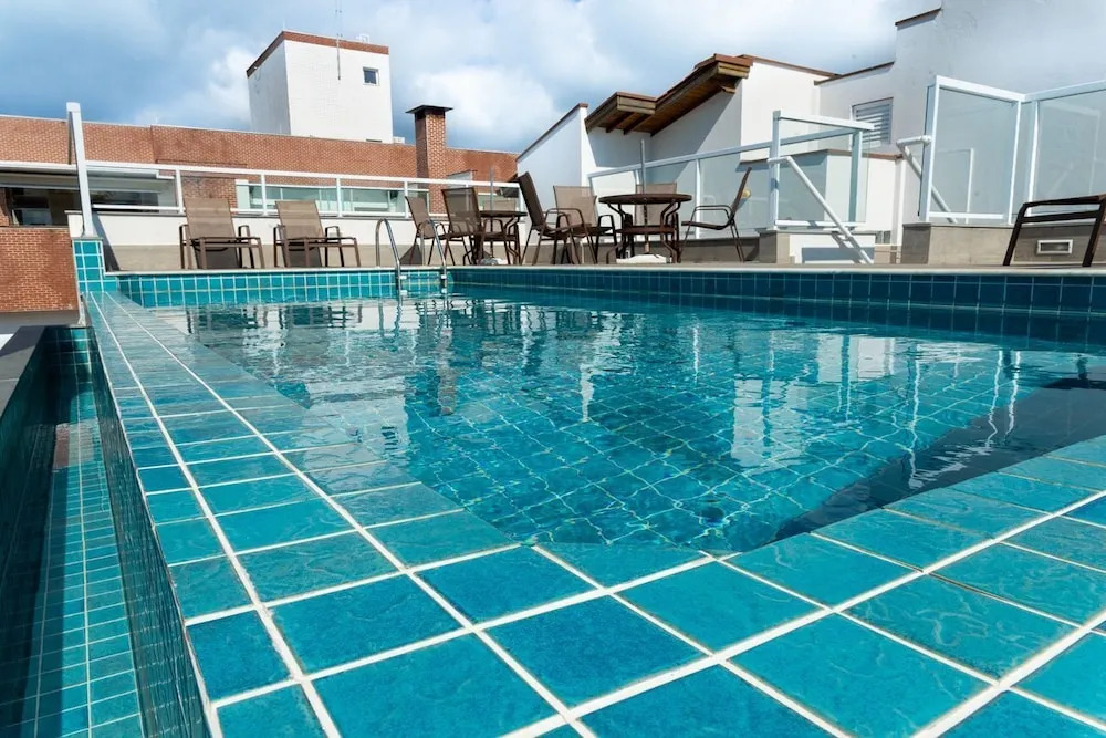 Apto a 280m da Praia do Itagu c Piscina e Garagem