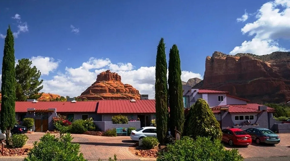 Cozy Cactus Inn