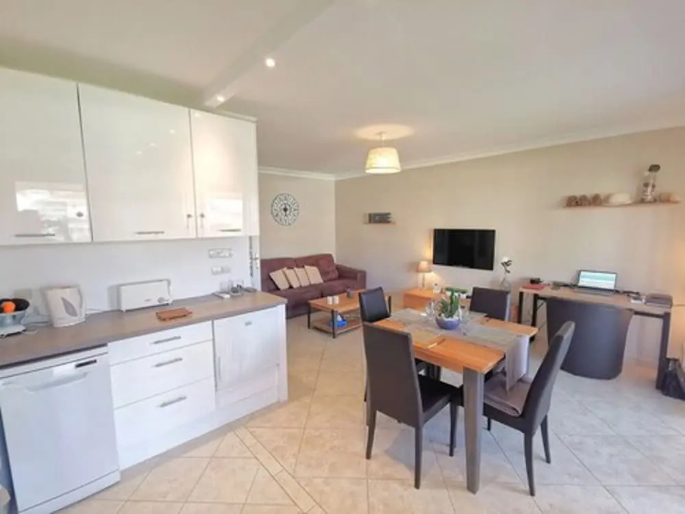2P au pied des plages,Piscine,Wifi,Clim