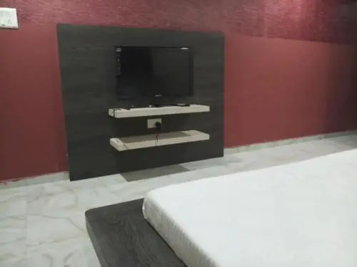 Hinglaj Hotel and Restaurant