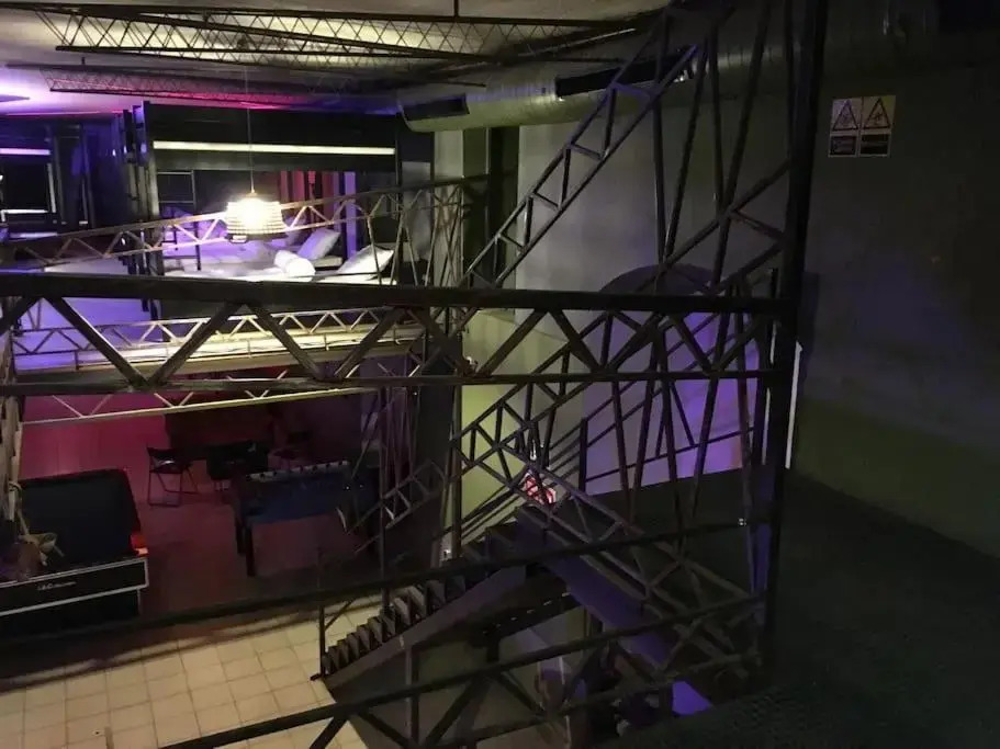 The Bachelor Bar - Bunker | Private Club