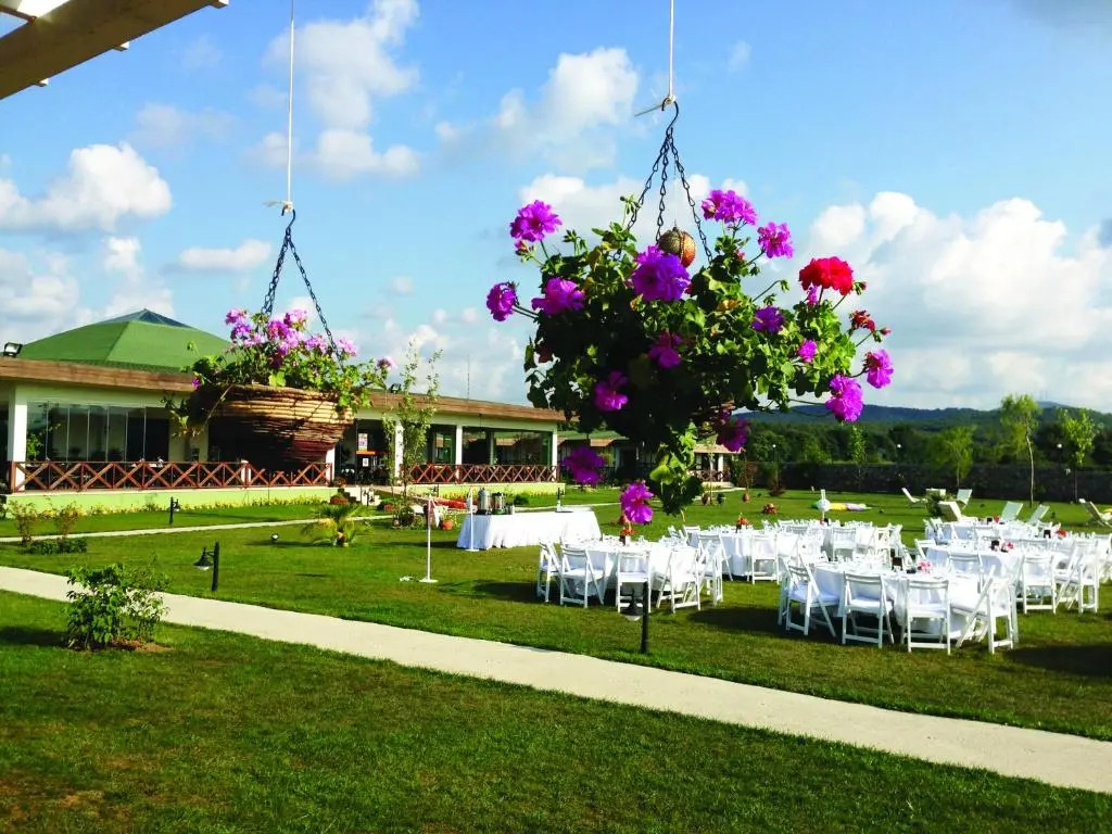 Riva's Club Hotel