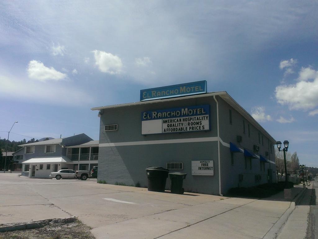 El Rancho Motel