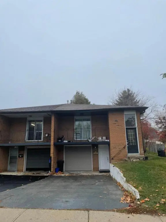 Stunning & cozy freshly renovated 2 bedroom basement unit