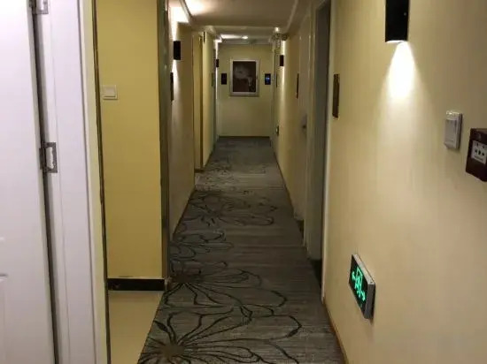 Beijing Yunyi Hotel (Anheqiao North Subway Station, Eighth Medical Center, PLA General Hospital)