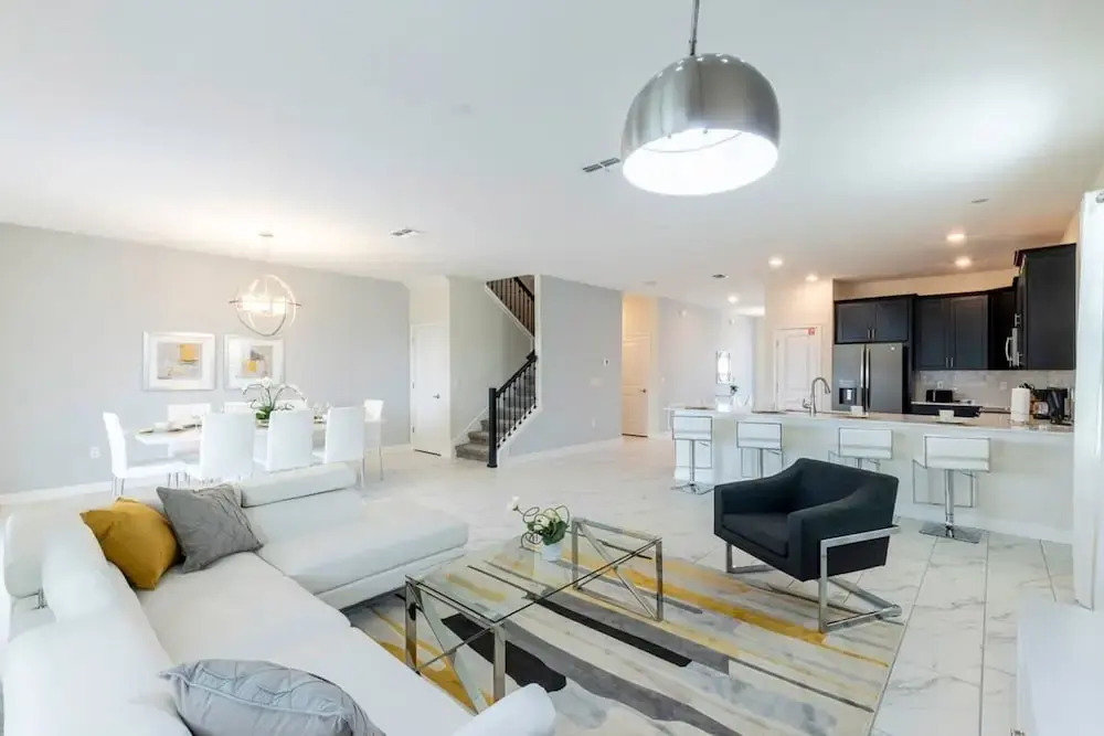 Getaway Delight-8 Bedrooms Pool Great Location