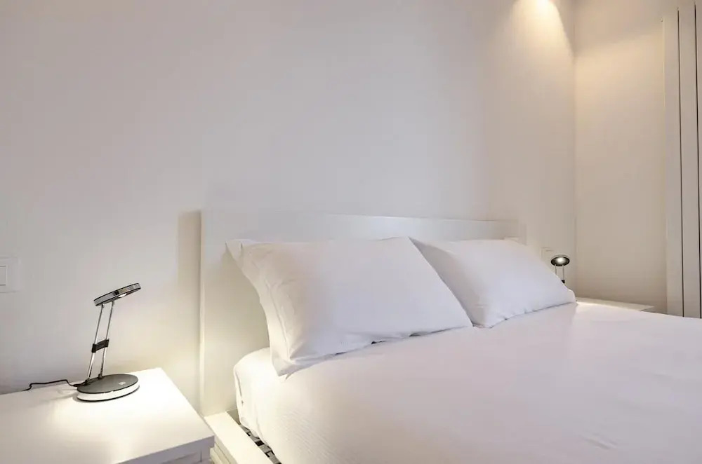 Brand new Suite With Balcony Via Albertoni
