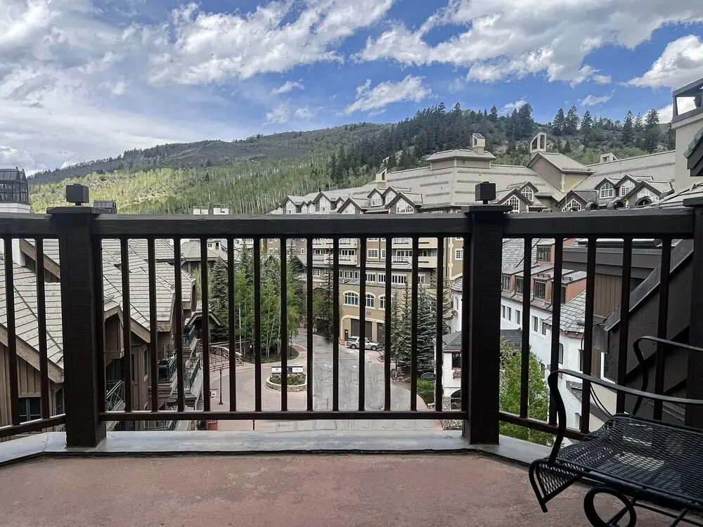 Market Square 306 2 Bedroom Condo by RedAwning