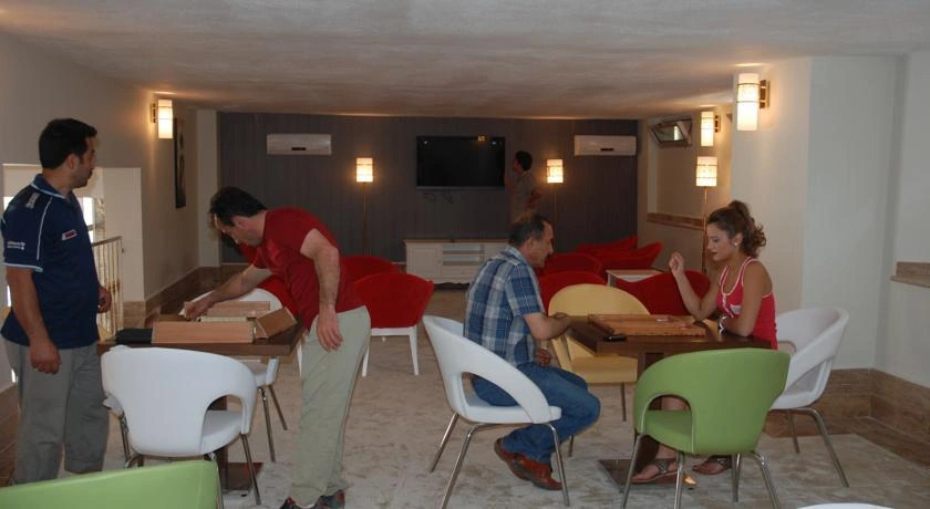 Cinar Hotel