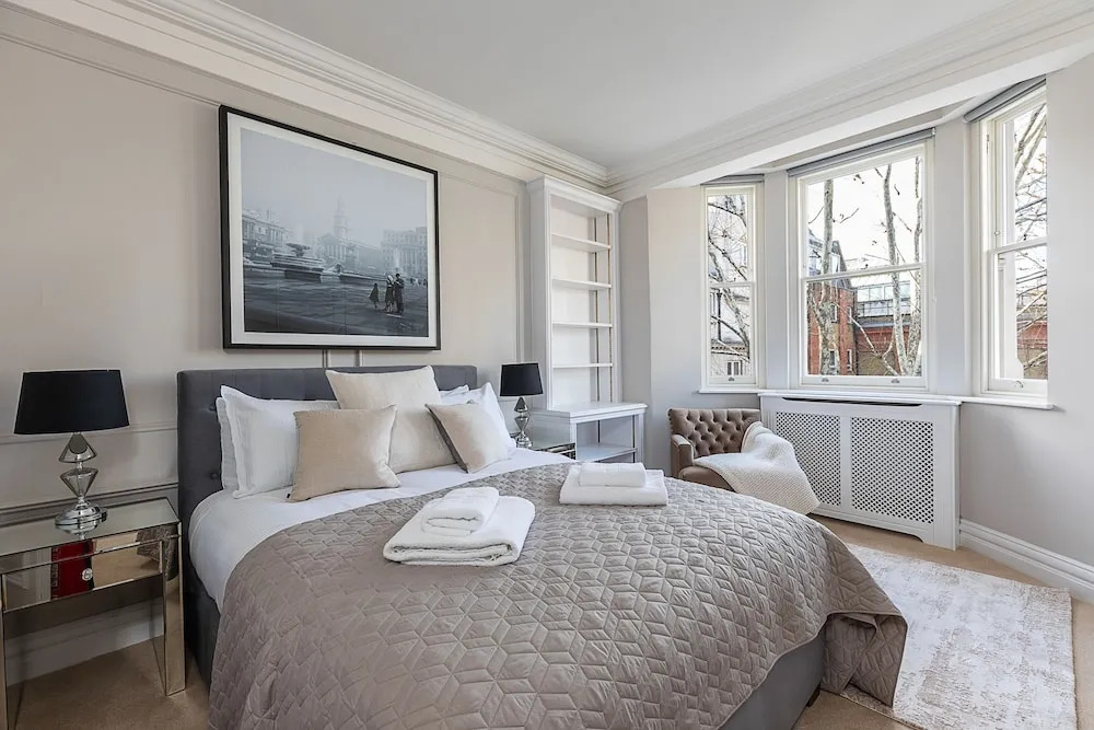 JOIVY Astonishing 2 Bedroom near Mayfair & Piccadilly Circus