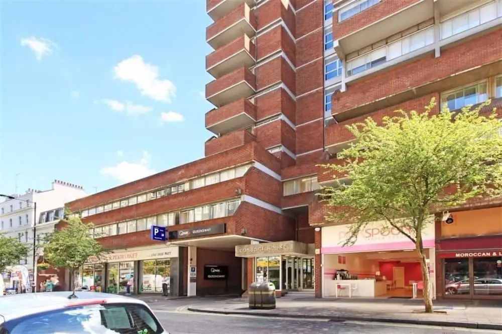 Elegant 3 Bedroom Flat Close to Kensington Garden