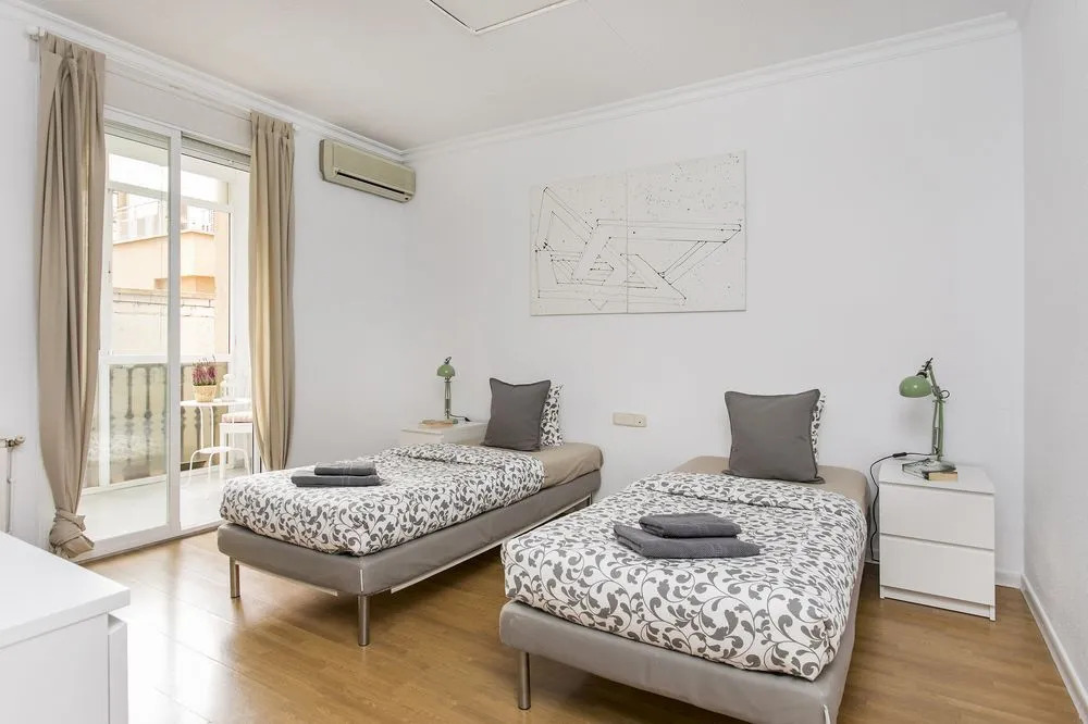 Stunning Apartment Bruc
