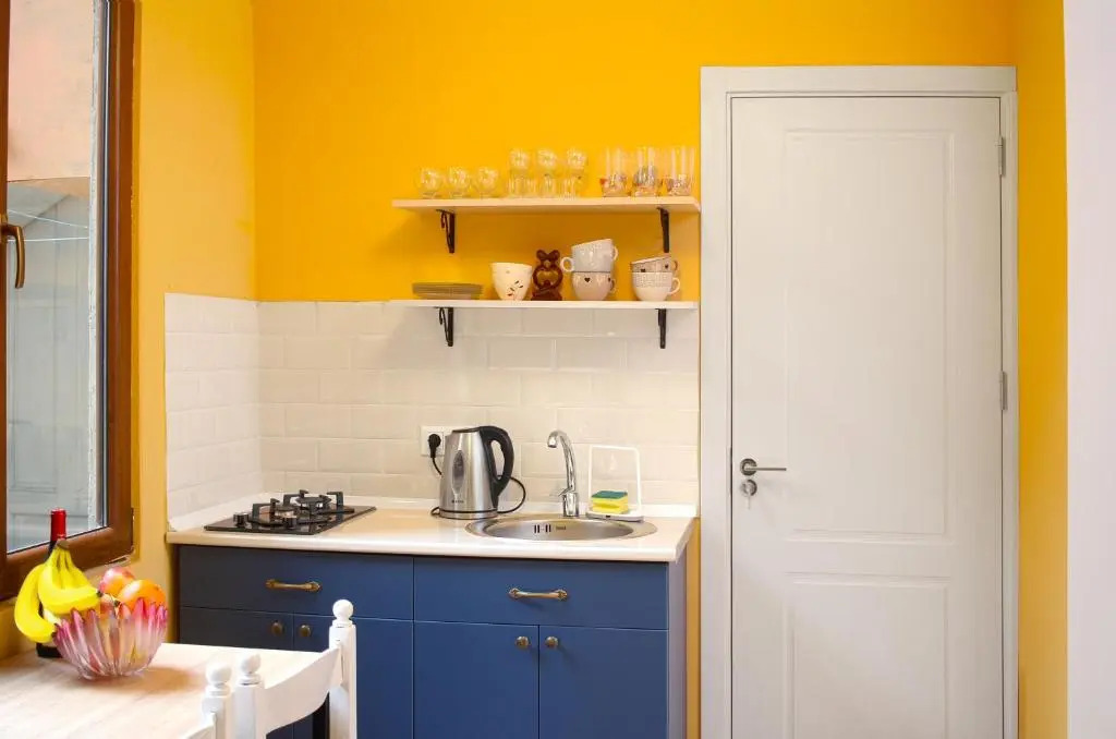 Sunburst Apartment