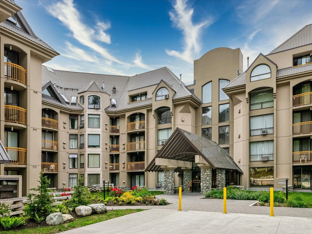 Marquise - Ski in Ski out - Pool - Hot tub -1st fl