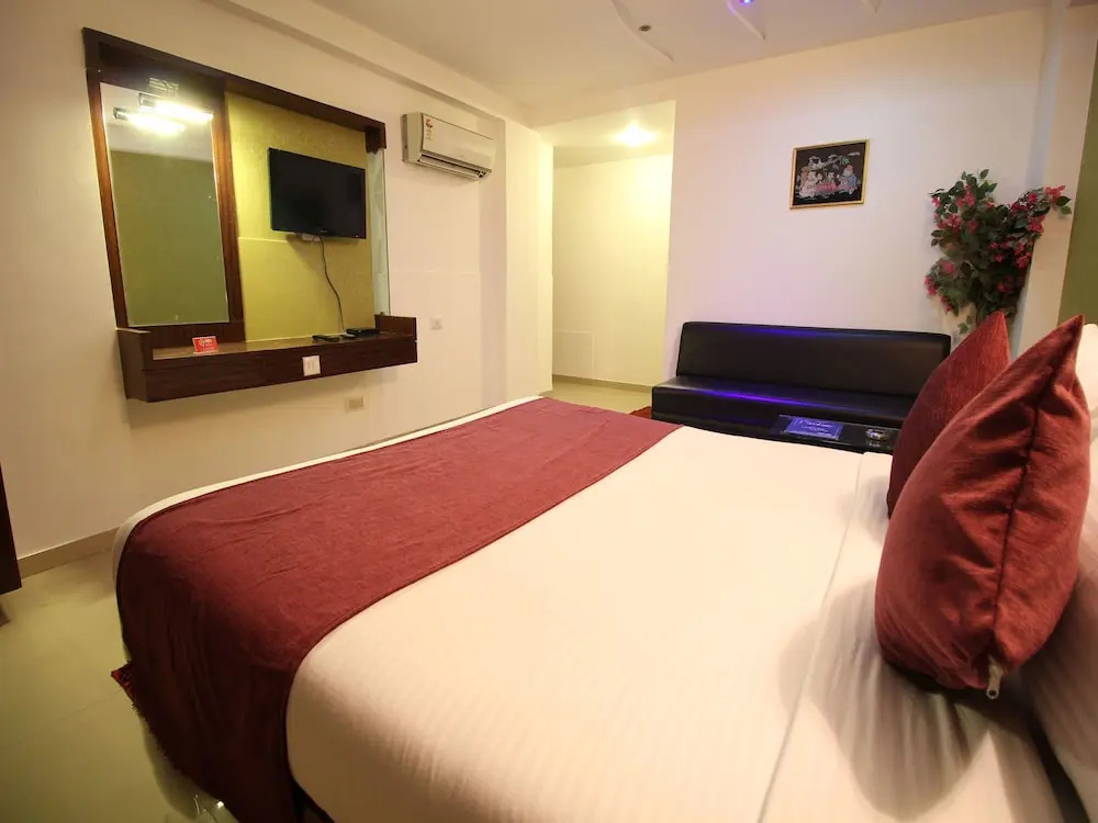 OYO Flagship 2485 Hotel Kalash Inn