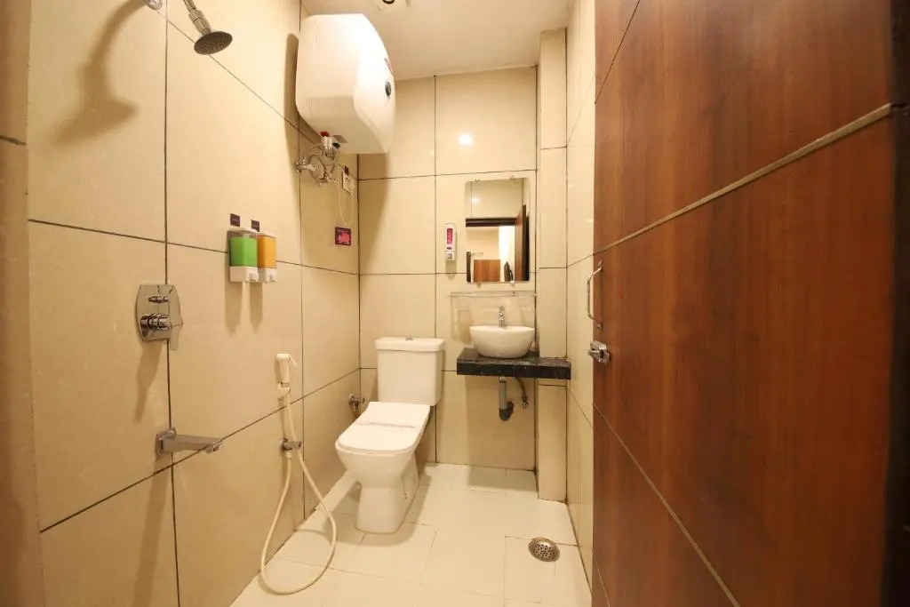 Perfectstayz Value Dwarkesh - Hotel Near Haridwar Railway station