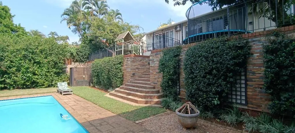 Gem of Durban North, Relax║Pool║AC║Wi-Fi║Dining