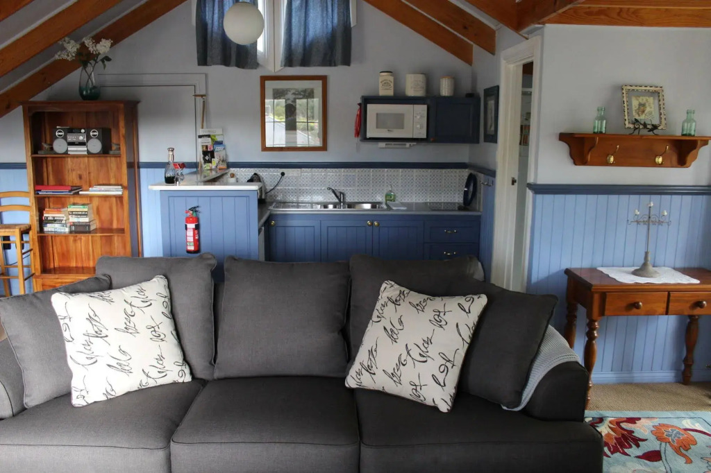 Possum Creek Lodge