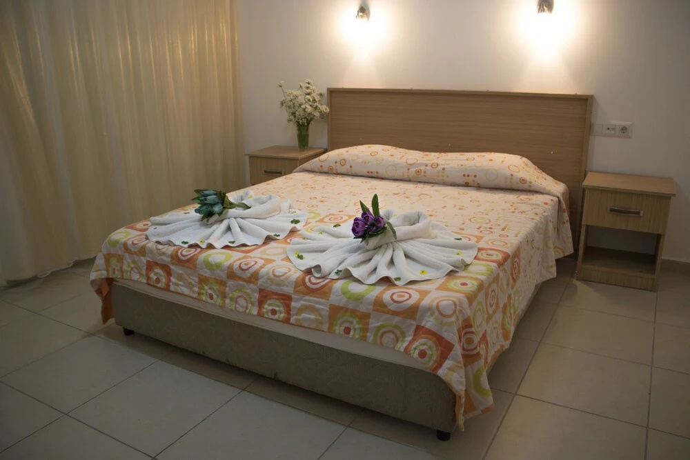 Kalia Beach Hotel Side