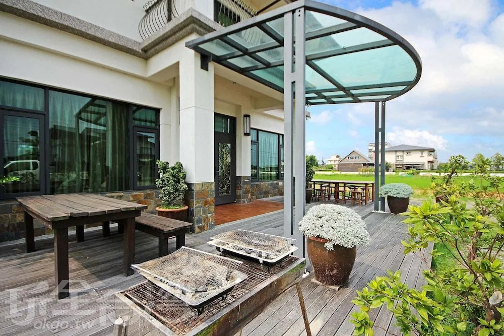 Taoyuan B&B
