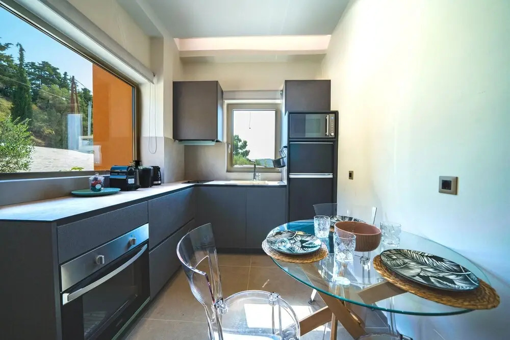Oleas Suites 1 Sun