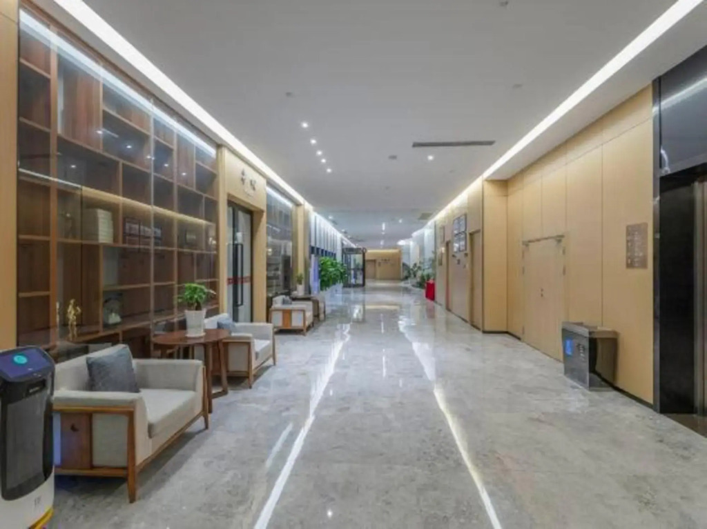 Ningbo Sports Hotel (Beilun Yintai Branch)