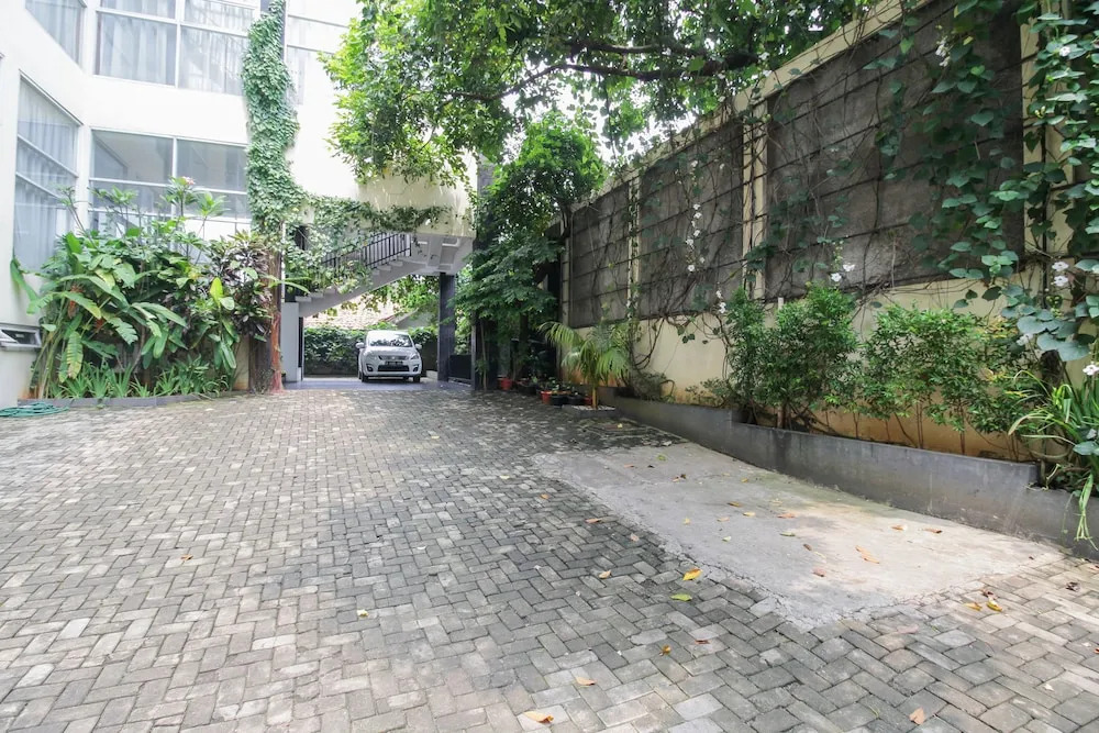 Airy Eco Kemang Ampera Raya Gang Sosial 29A Jakarta