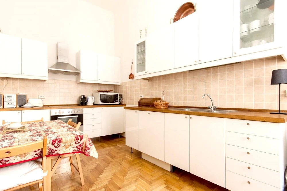 Apartment Bartok Bela ut