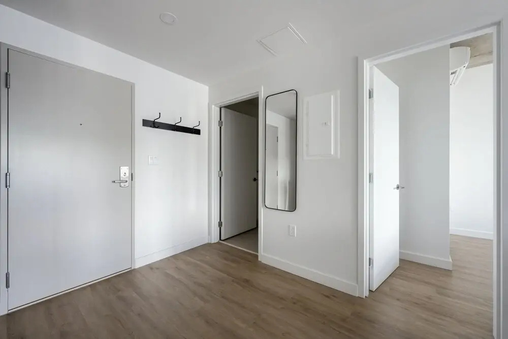 Elegant Studios and Apartments Montreal