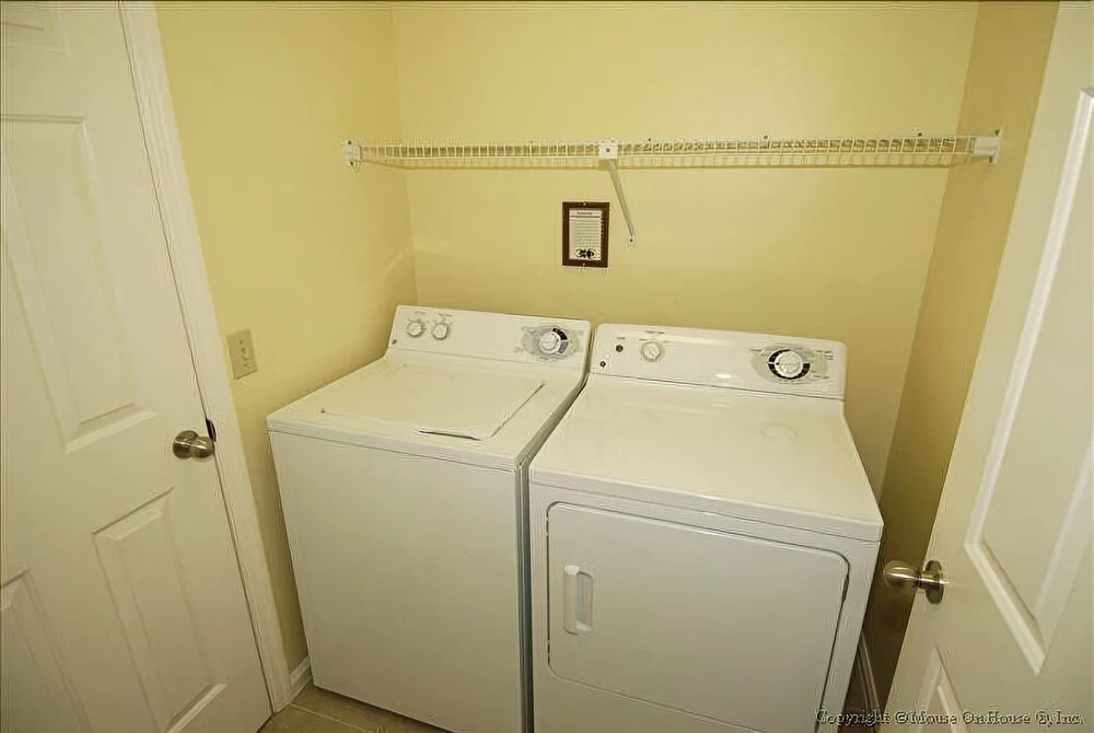 Spinnaker at Shipyard 2 Bedrooms 2.5 Bathrooms Townhouse