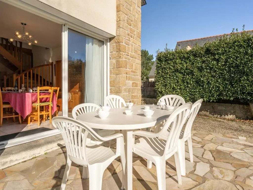 Maison spacieuse à Carnac - 8 pers, jardin clos, proche plage, Wifi, garage, petit animal accepté - FR-1-477-50