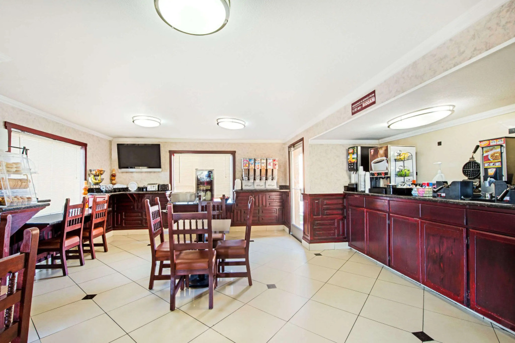 Ramada by Wyndham Flagstaff East
