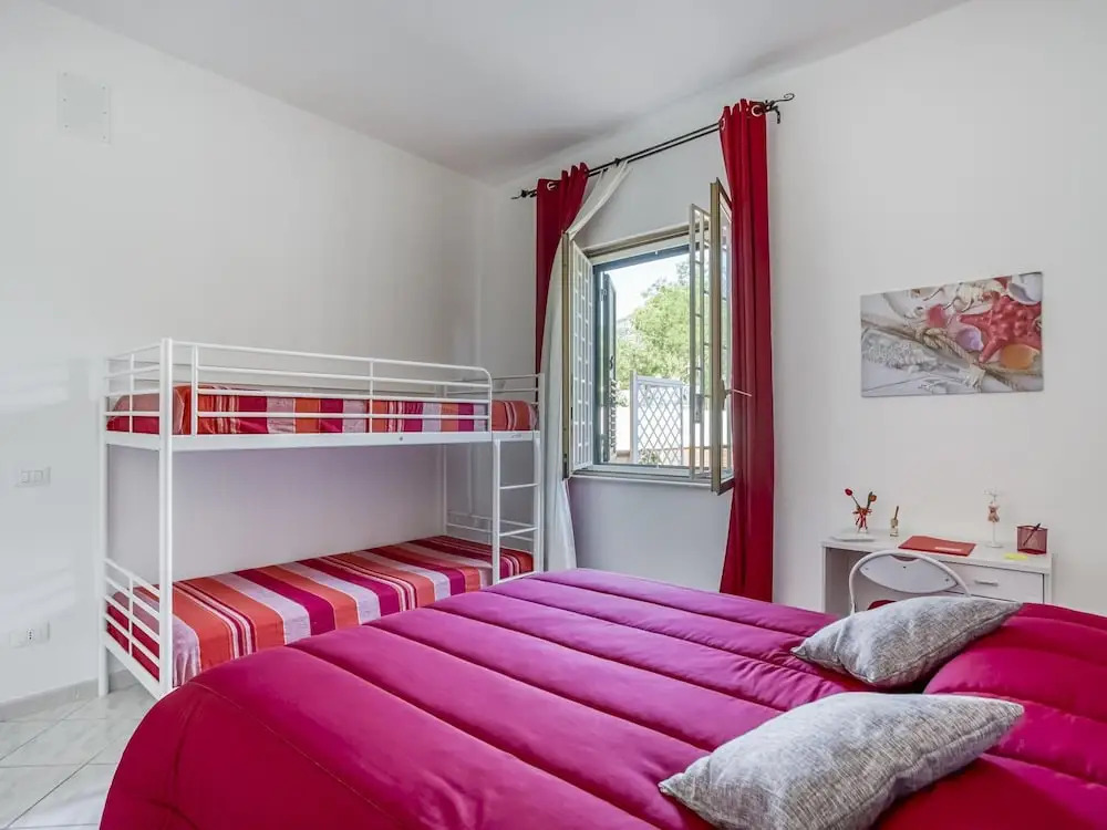Beautiful Holiday Home in Palermo With Balcony and Netflix