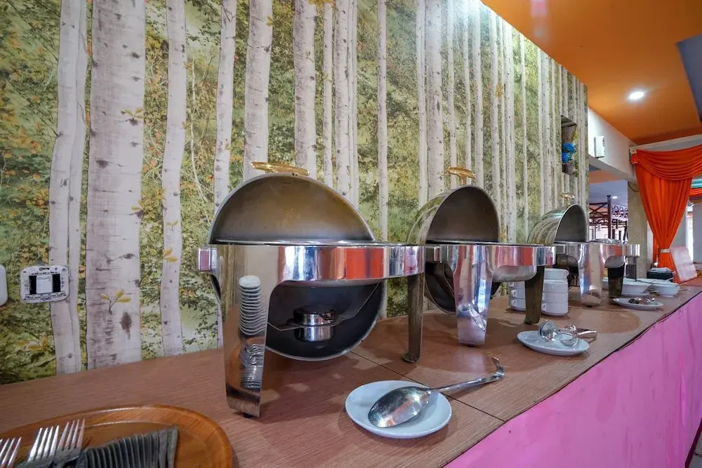 OYO 427 Hotel Galaxy