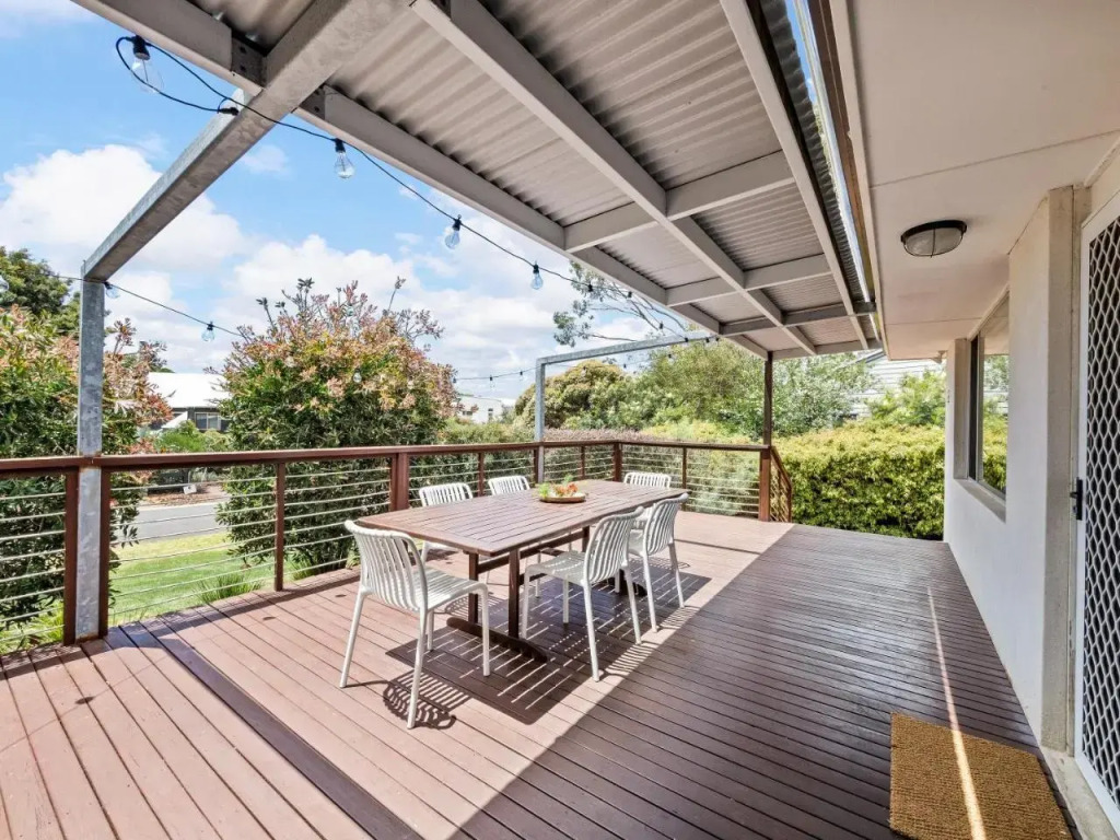 Eagle Bay Beach House