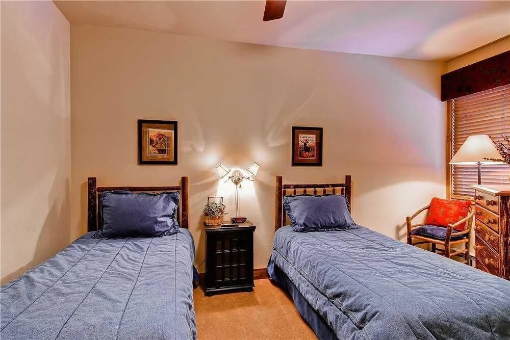 3102 Champagne Lodge, Trappeur's Crossing Apartment 2