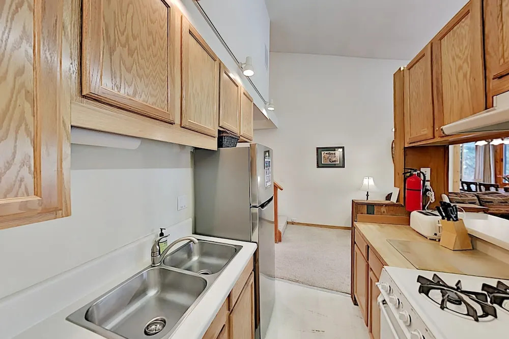4020skiv 2 Bedroom Condo
