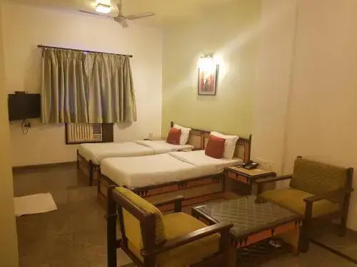 Pioneer Hotel