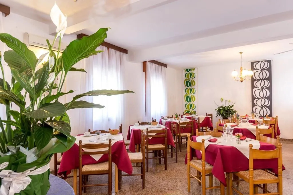 Hotel Saturno