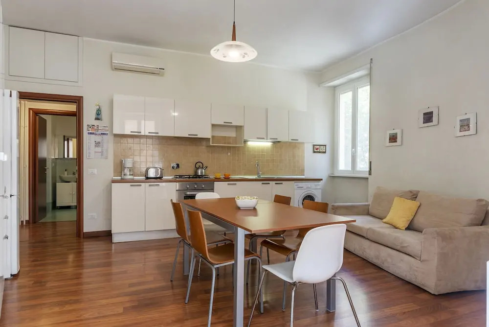 Spacious and comfortable Halldis apartment with four bedrooms
