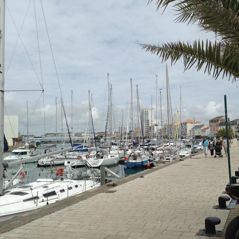 Studio in Les Sables-d'olonne, With Wifi - 100 m From the Beach