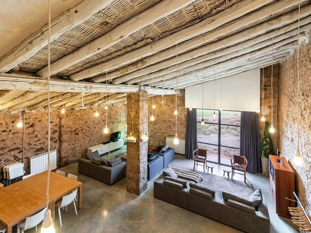 Cozy Fraga Country Escape